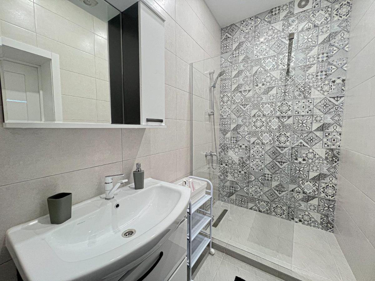 Dendrarium Park, 1Bd Apartment With Living Room Kiszyniów Zewnętrze zdjęcie
